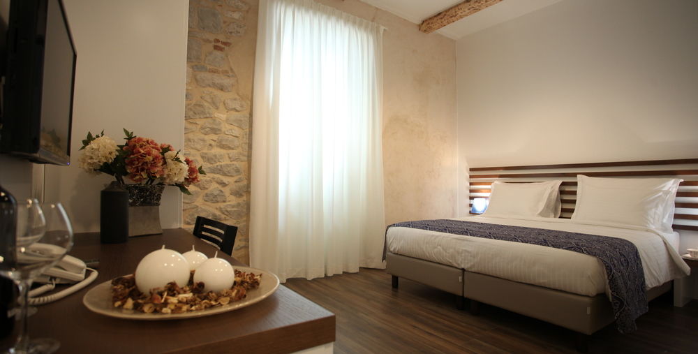 Azur Palace Luxury Rooms image 1